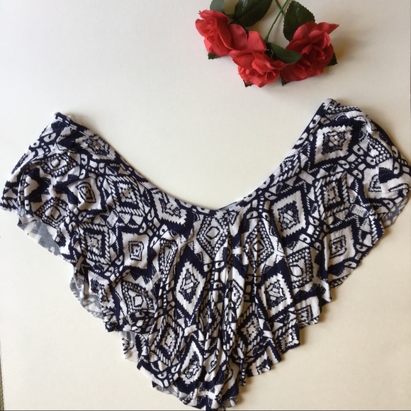 Navy & White Crop Top - Picture 7 of 8